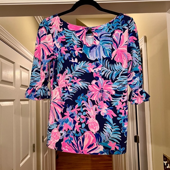 EUC Lilly Pulitzer Waverly Ruffle Top in Multi Garden Get Away Size SMALL - Picture 2 of 3